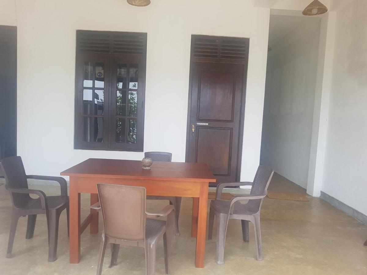 Bed and Breakfast Sea Port Hiriketiya Dikwella Exterior foto