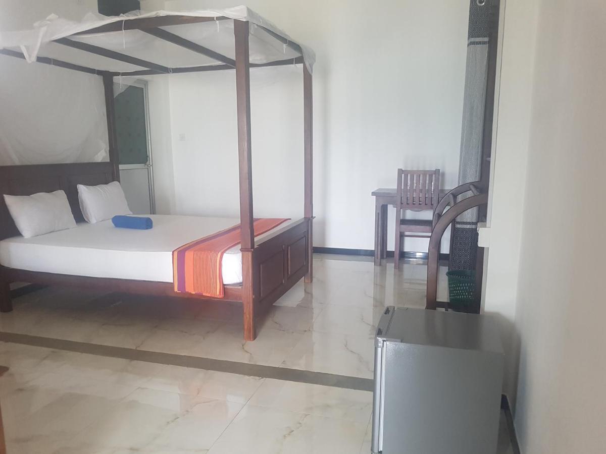 Bed and Breakfast Sea Port Hiriketiya Dikwella Exterior foto